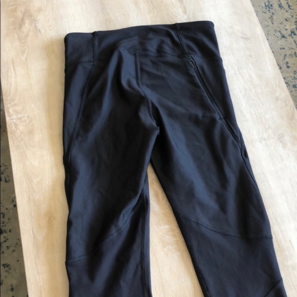 Under Armour compression leggings Medium